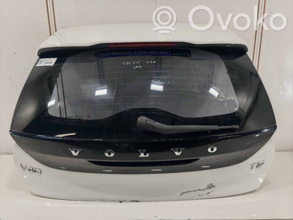 Volvo V40 Tailgate/trunk/boot lid 