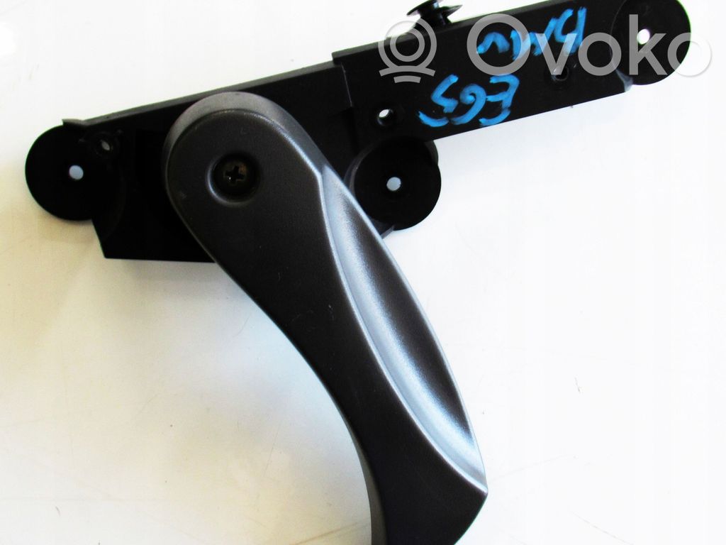 Engine bonnet (hood) release handle   7023992