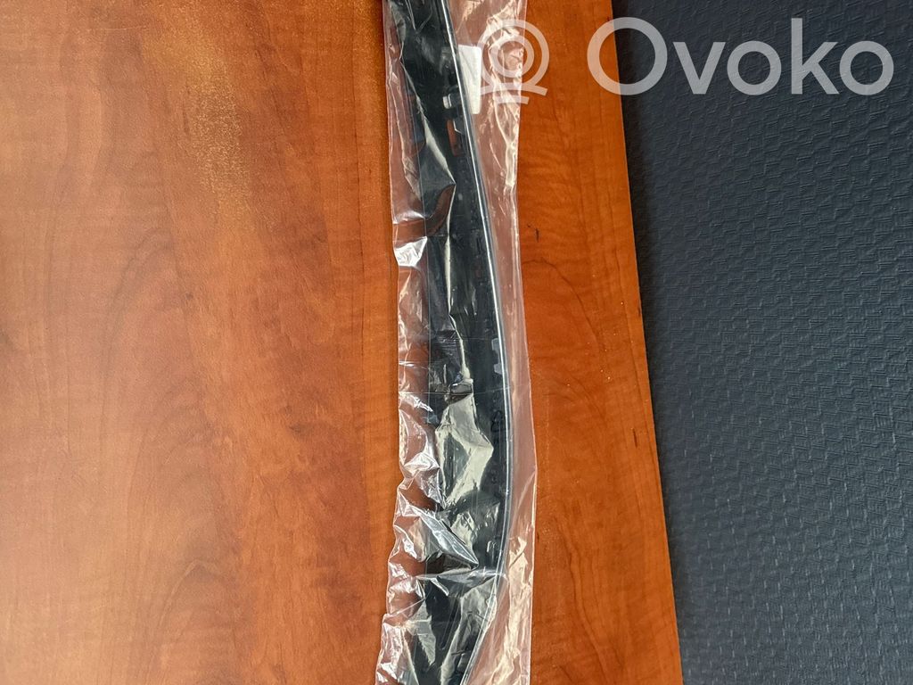 Volkswagen PASSAT B8 Listwa pod lampę przednią 