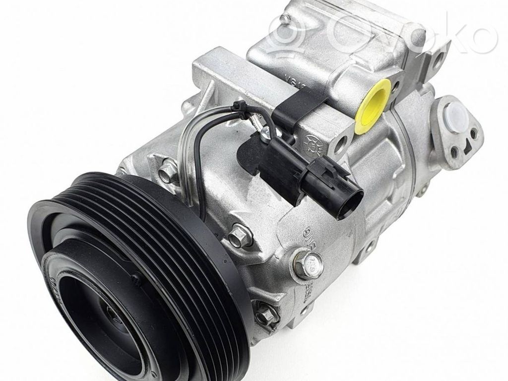 Renault Trafic I Air conditioning (A/C) compressor (pump) 