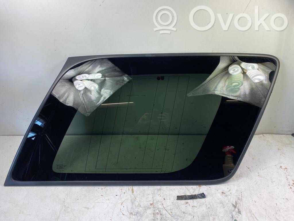 Rear side window