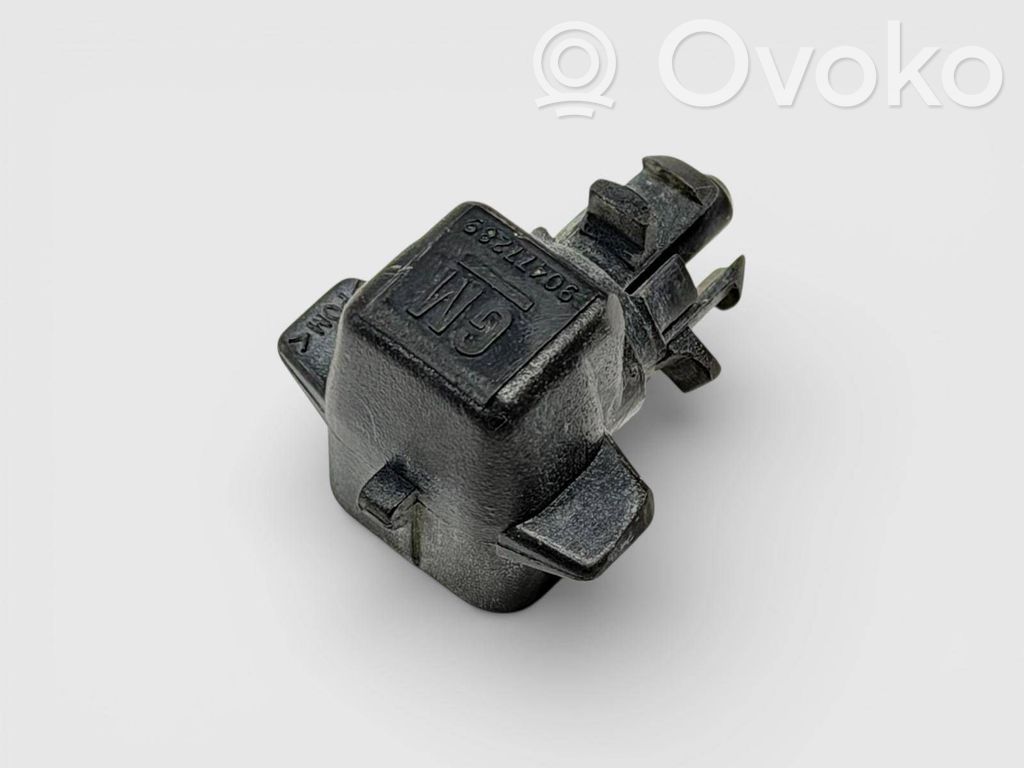 Cadillac Escalade Outside/external air temperature sensor 