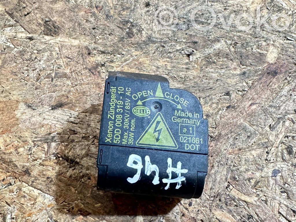 Mercedes-Benz E W211 Headlight ballast module Xenon 
