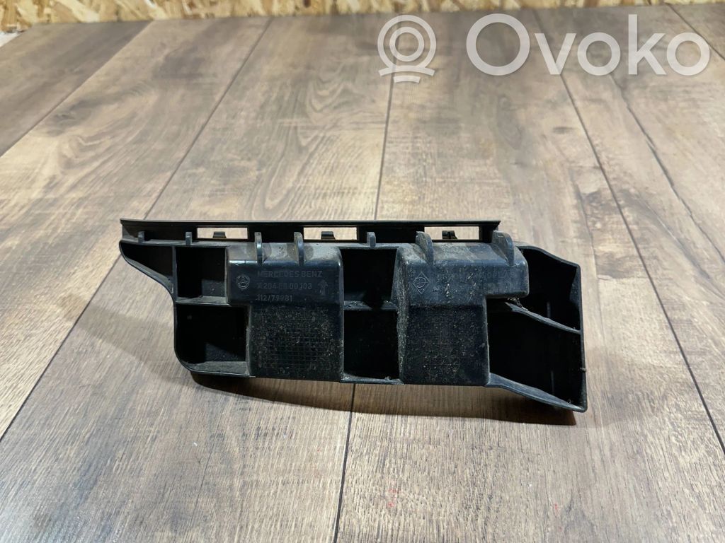 Mercedes-Benz C W204 Rear bumper mounting bracket 