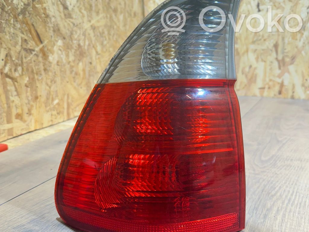 BMW X5 E53 Aizmugurējais lukturis virsbūvē 