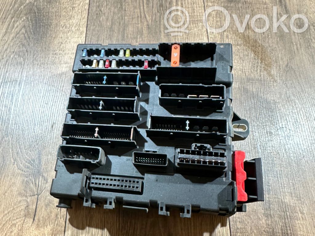 Opel Vectra C Módulo de fusible 