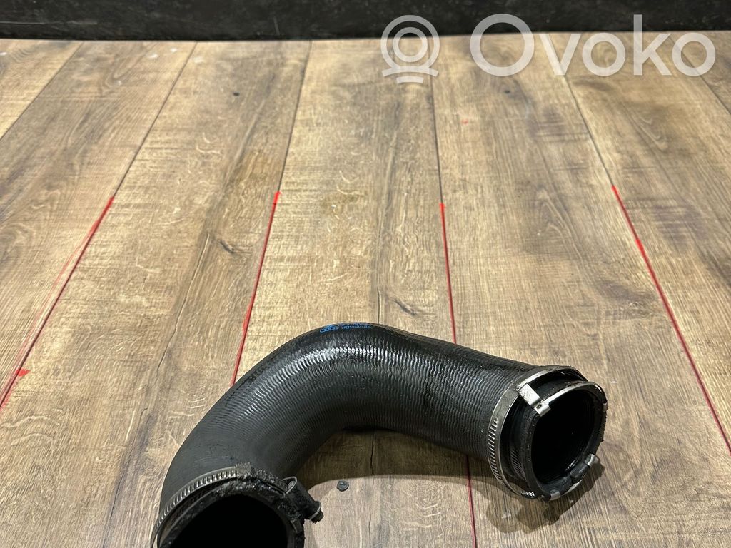 Intercooler hose/pipe   7L6145972