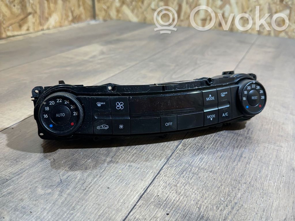 Mercedes-Benz E W211 Climate control unit 