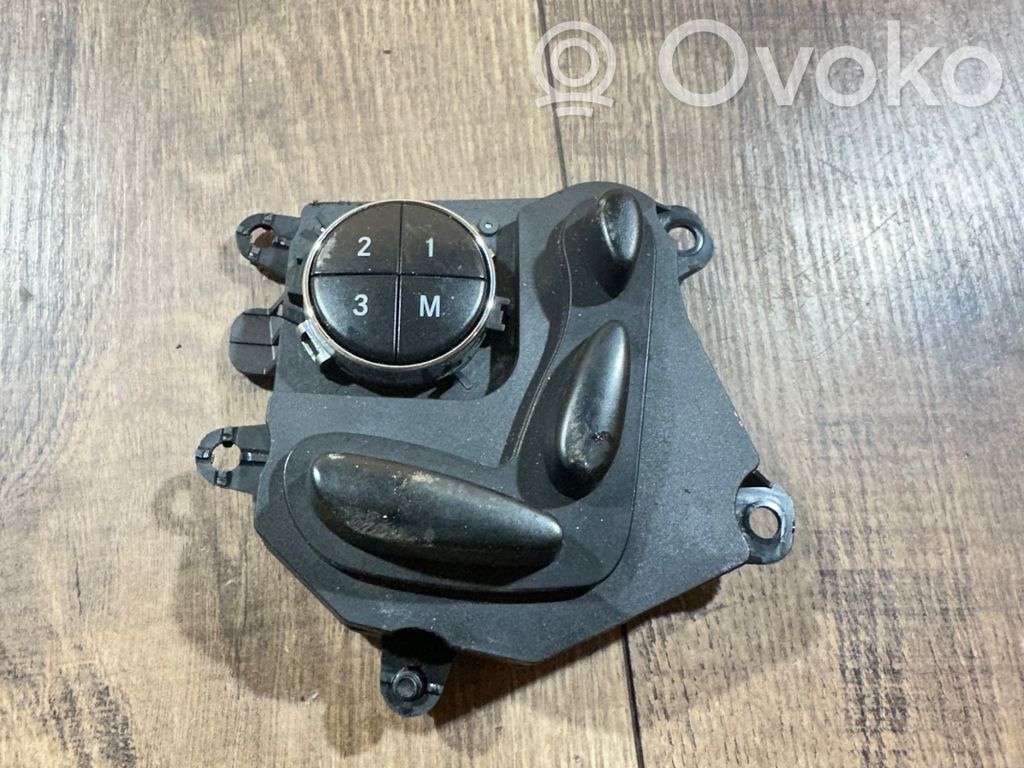 Mercedes-Benz CLS C219 Interruttore di controllo del sedile 