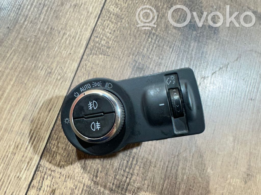 Opel Insignia A Interruptor de luz 