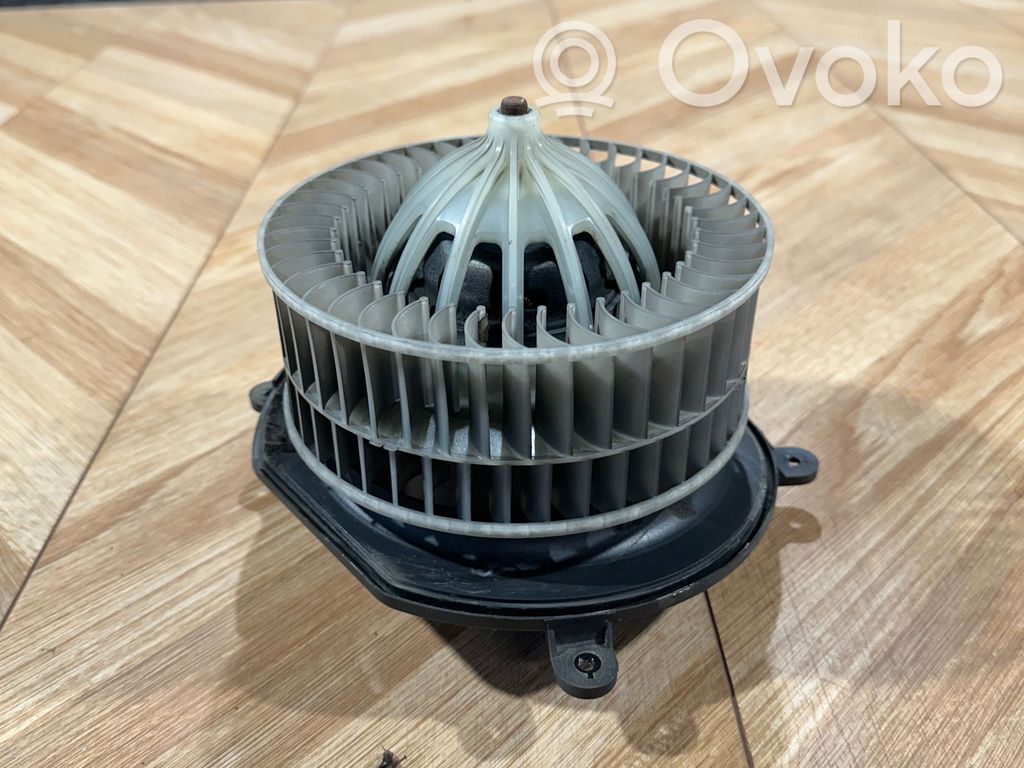 Mercedes-Benz E W211 Heater fan/blower 