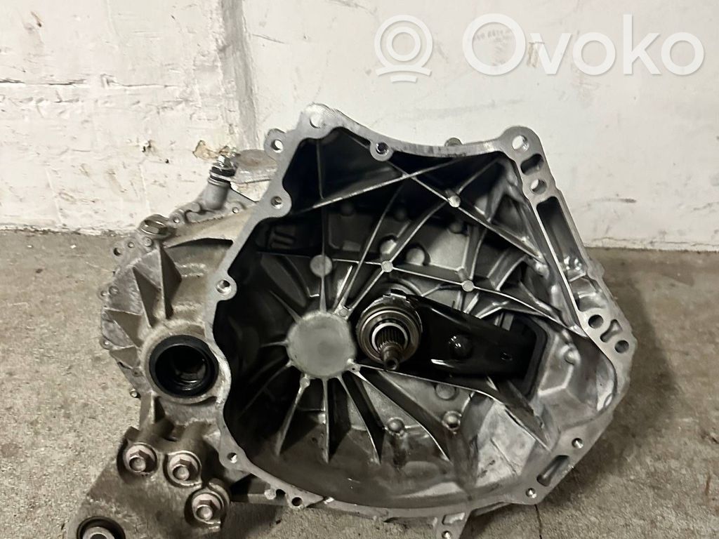 Mazda CX-30 Mechaninė 6 pavarų dėžė 