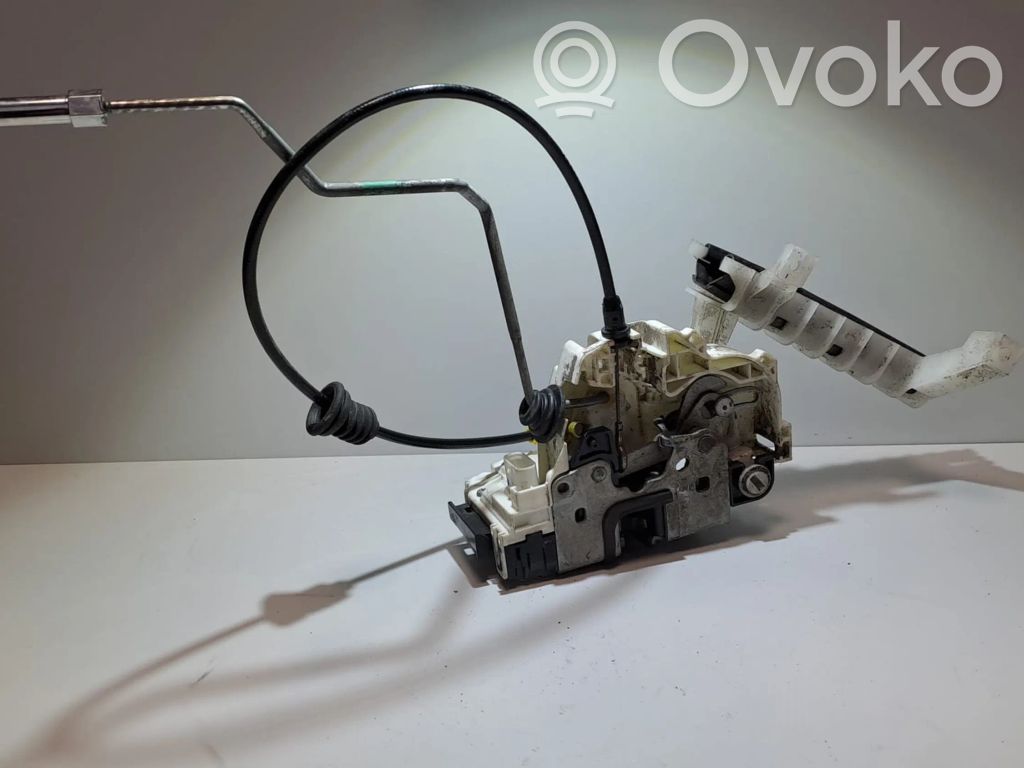 Jeep Grand Cherokee Zamek drzwi tylnych 