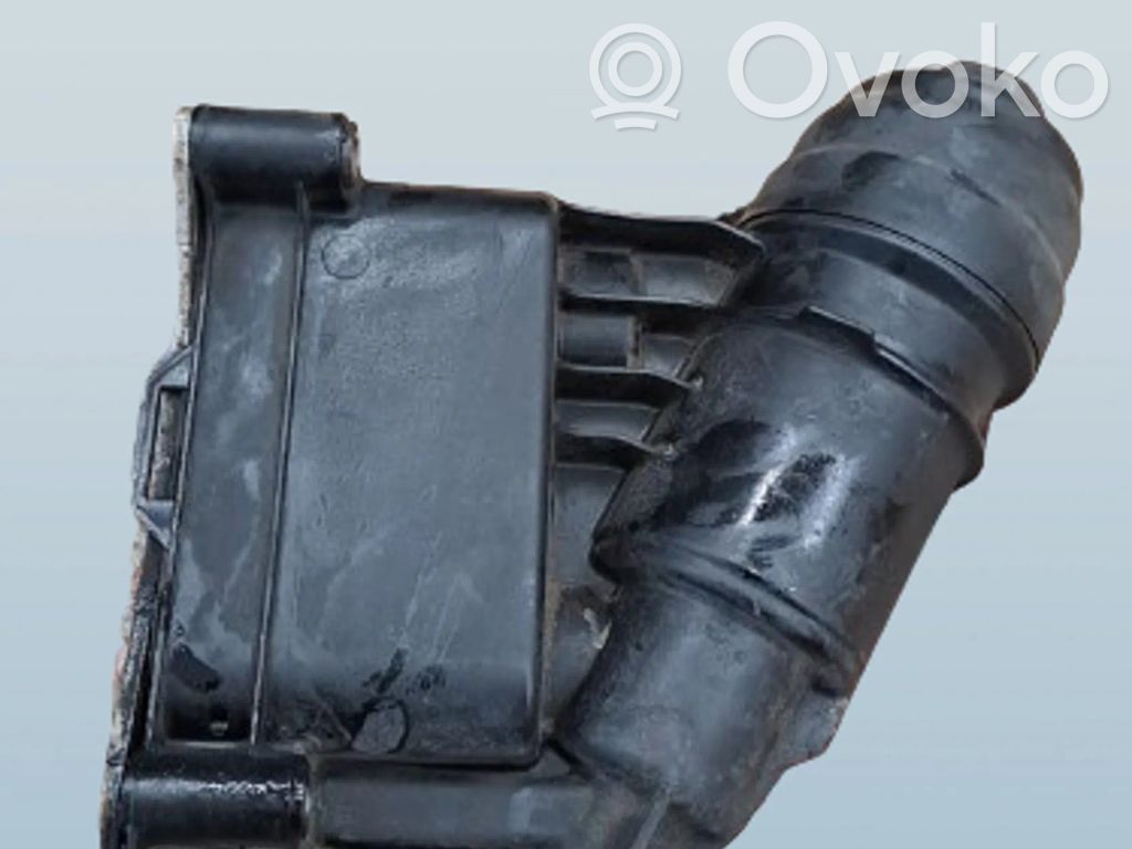 BMW 5 F10 F11 Oil filter cover 
