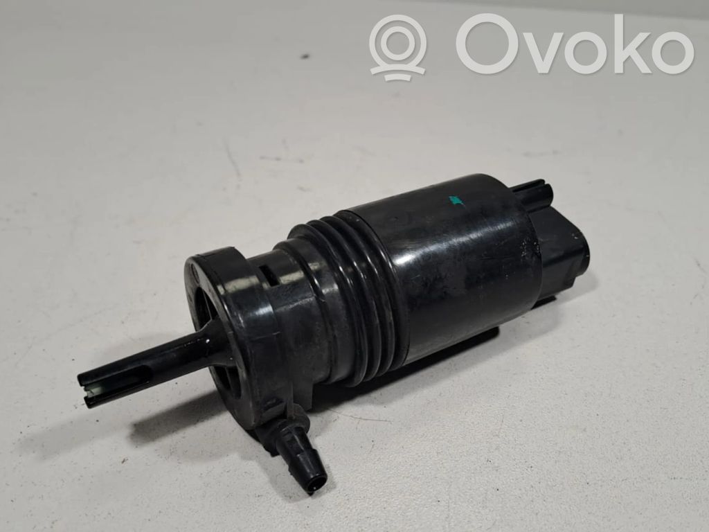 Lancia Thema Windscreen/windshield washer pump 