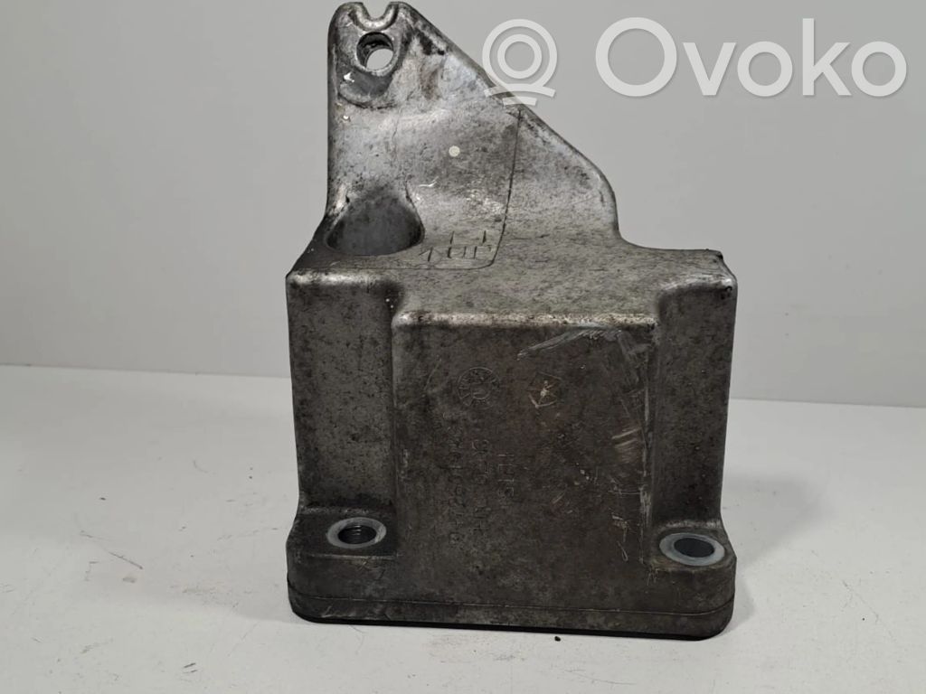 Lancia Thema Engine mounting bracket 