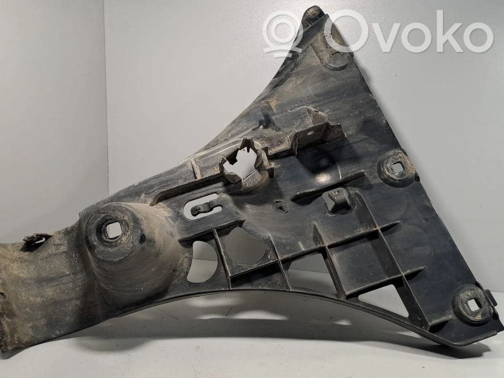 BMW 5 E60 E61 Galinis laikiklis bamperio 
