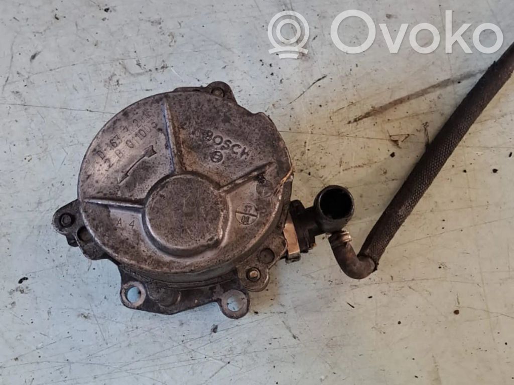 Renault Megane II Pompe à vide 