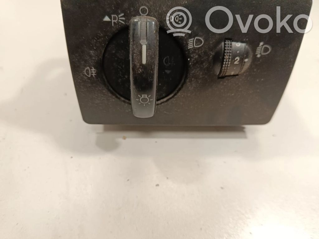 Ford Focus C-MAX Light switch 
