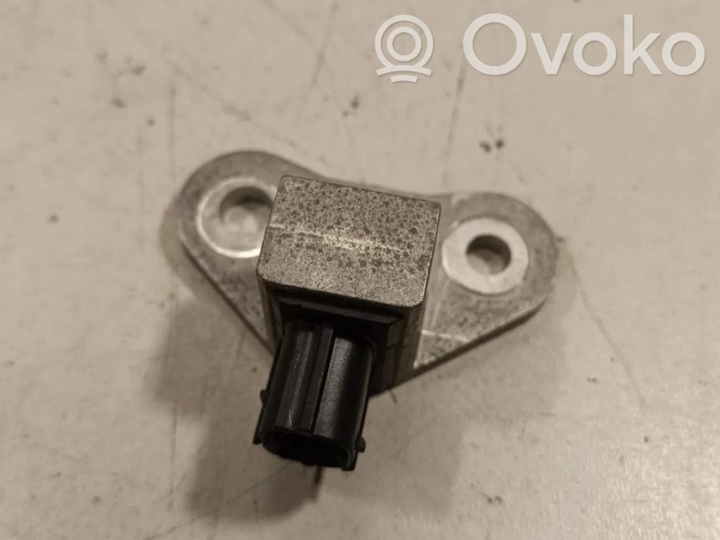Nissan Qashqai Czujnik uderzenia Airbag 