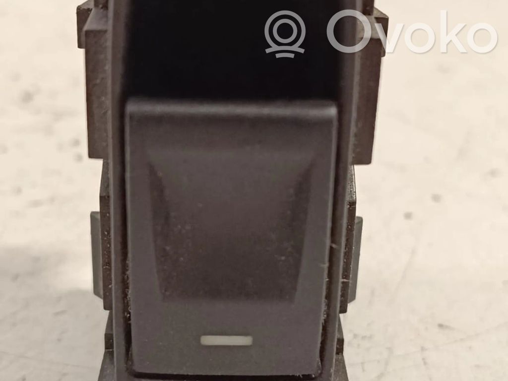 Jeep Grand Cherokee (WK) Electric window control switch 