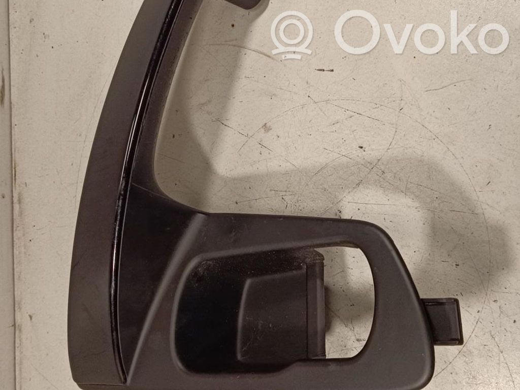 Nissan Qashqai+2 Moldura del asa interna de la puerta delantera 