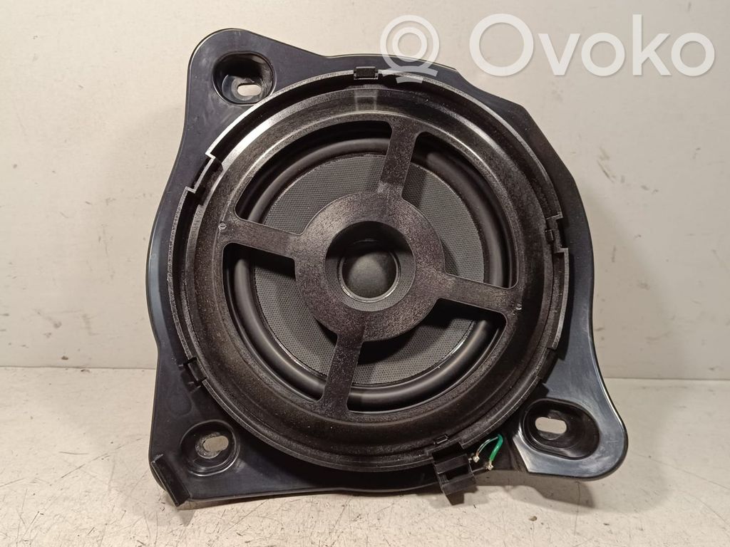Mercedes-Benz E W213 Altavoz subwoofer 