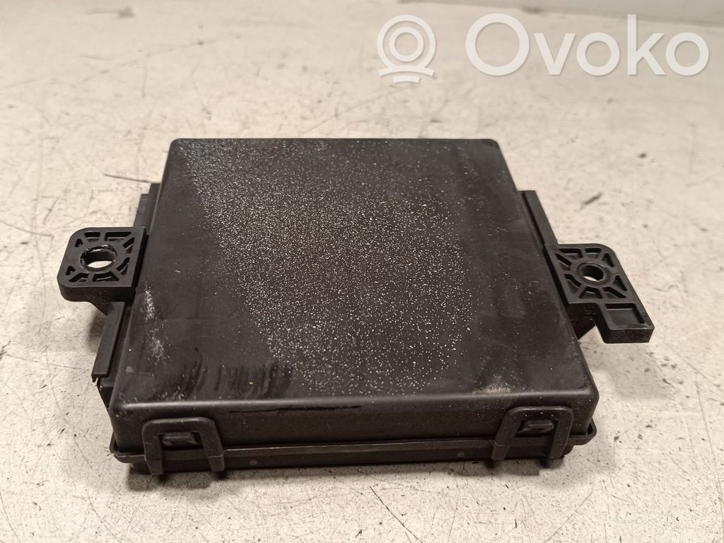 Moduł / Sterownik systemu uruchamiania bezkluczykowego   P68240158AB,A2C87409203
