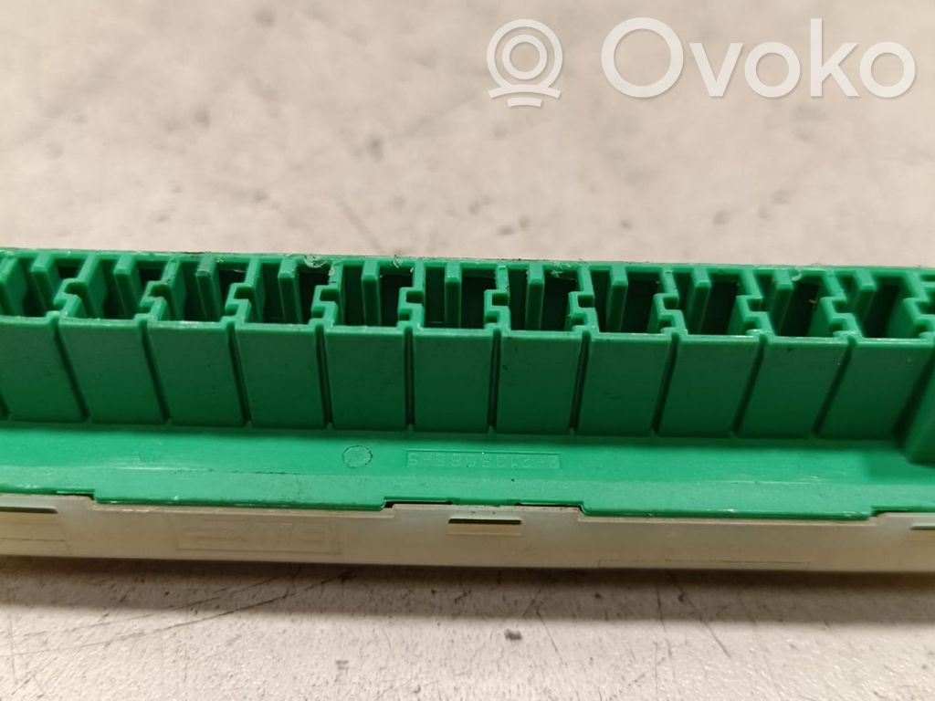 Jeep Grand Cherokee Voltage converter inverter 