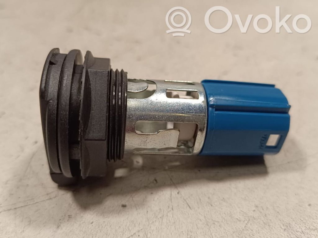 Audi Q7 4M 12 V Socket (front) 