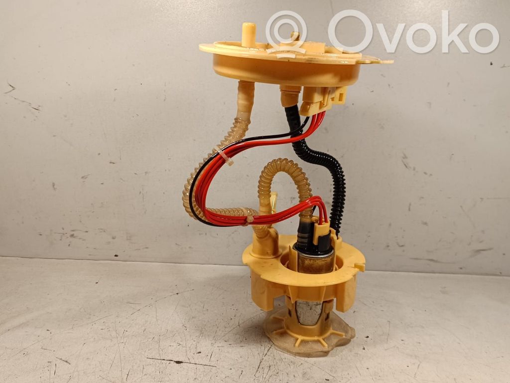 Audi Q7 4M Bomba interna de combustible 
