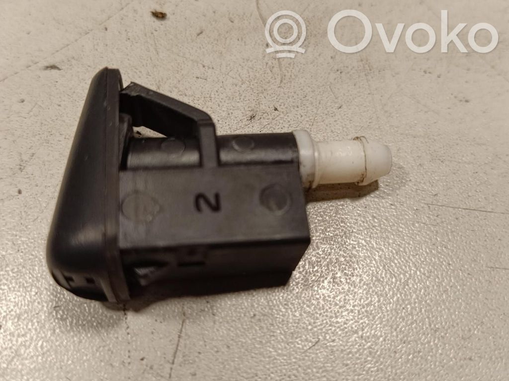 Ford Kuga II Windshield washer spray nozzle 
