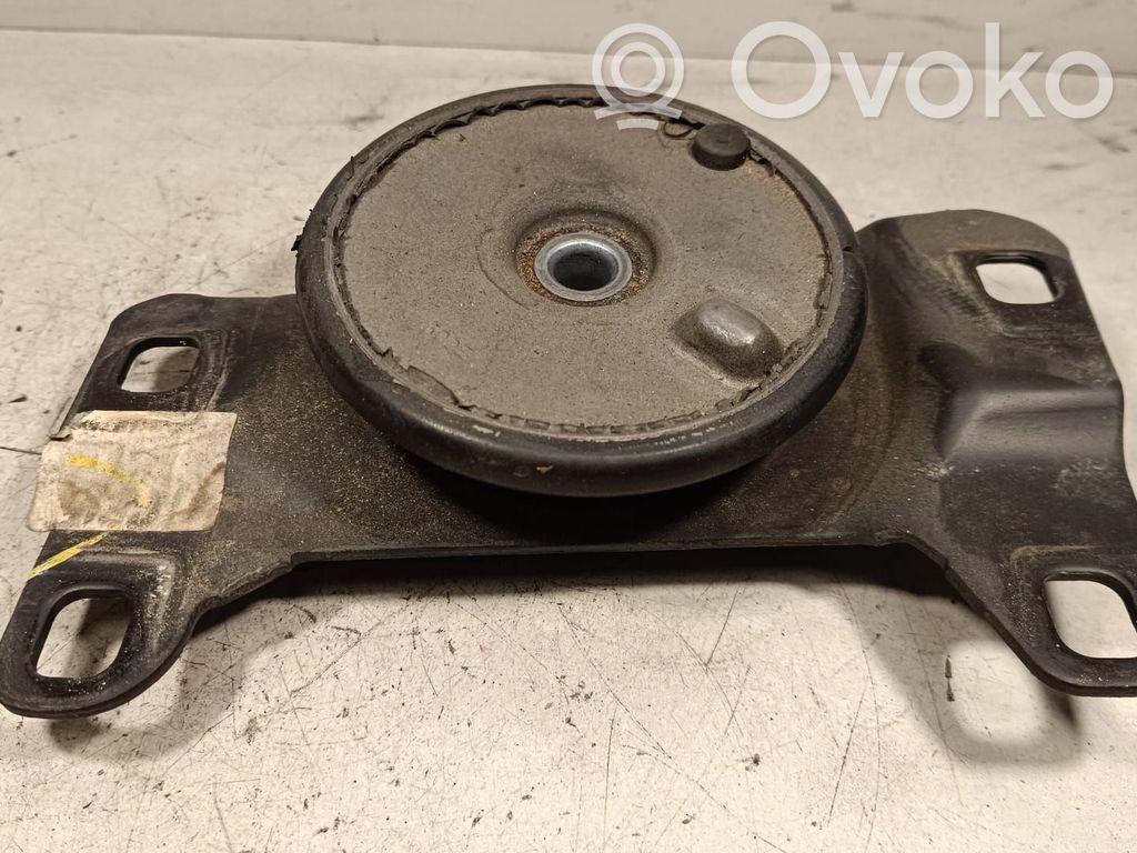 Ford Kuga II Engine mount bracket 