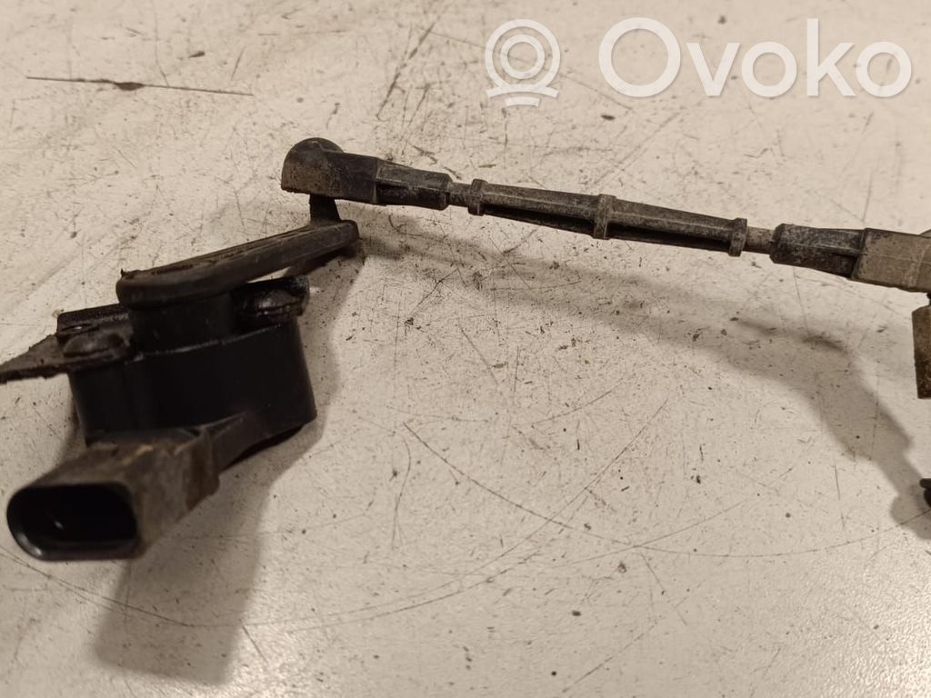 Volkswagen Touareg III Headlight/headlamp level sensor 