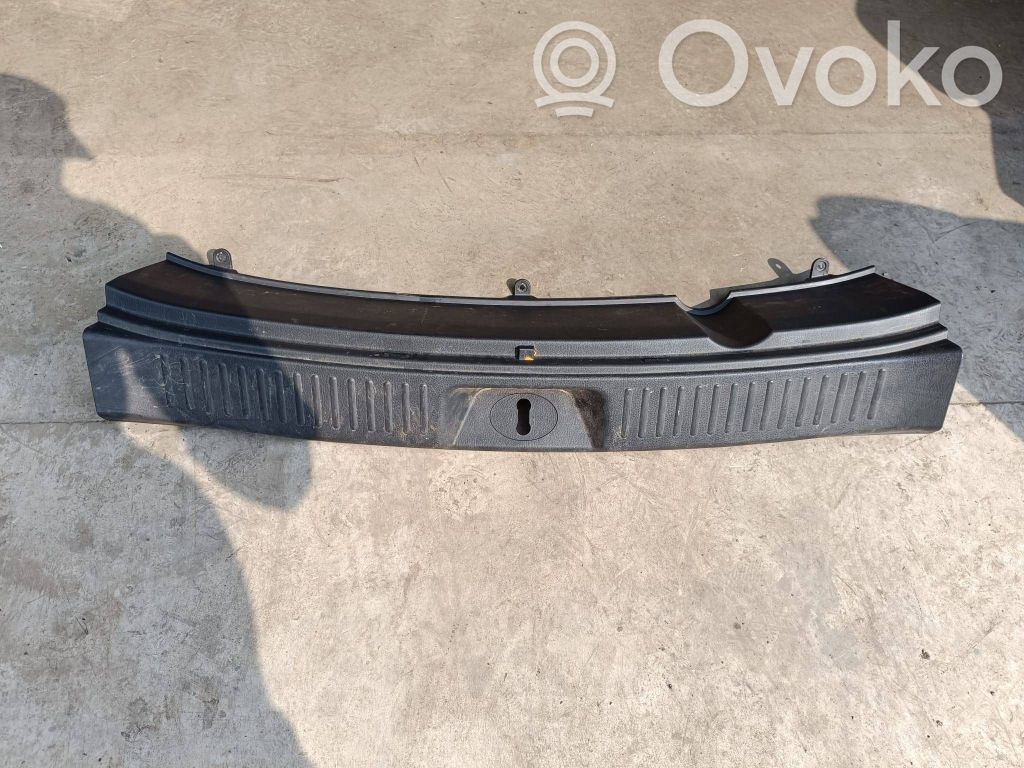 KIA Sorento Mască încuietoare/bază portbagaj 