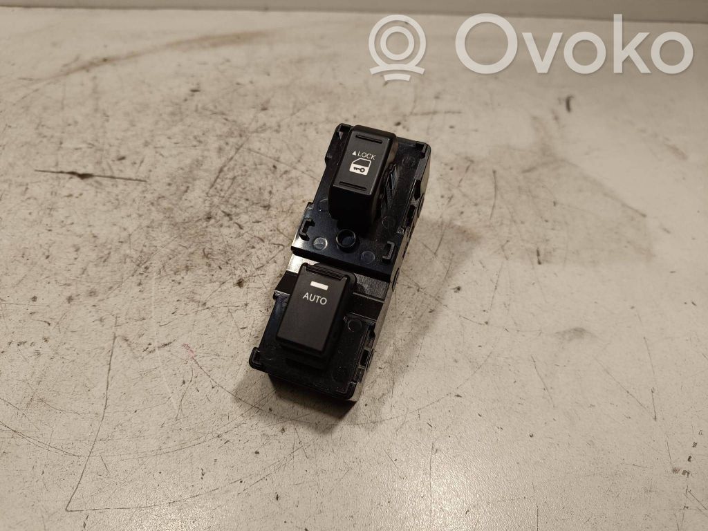 KIA Sorento Electric window control switch 