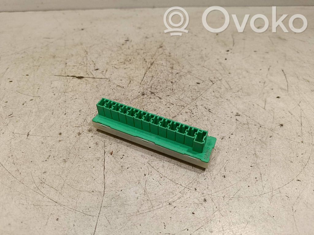 Jeep Grand Cherokee Voltage converter inverter 