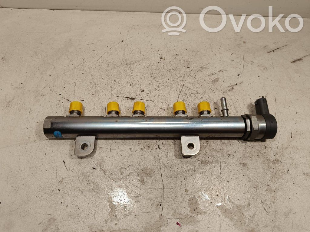 Jeep Grand Cherokee Fuel main line pipe 