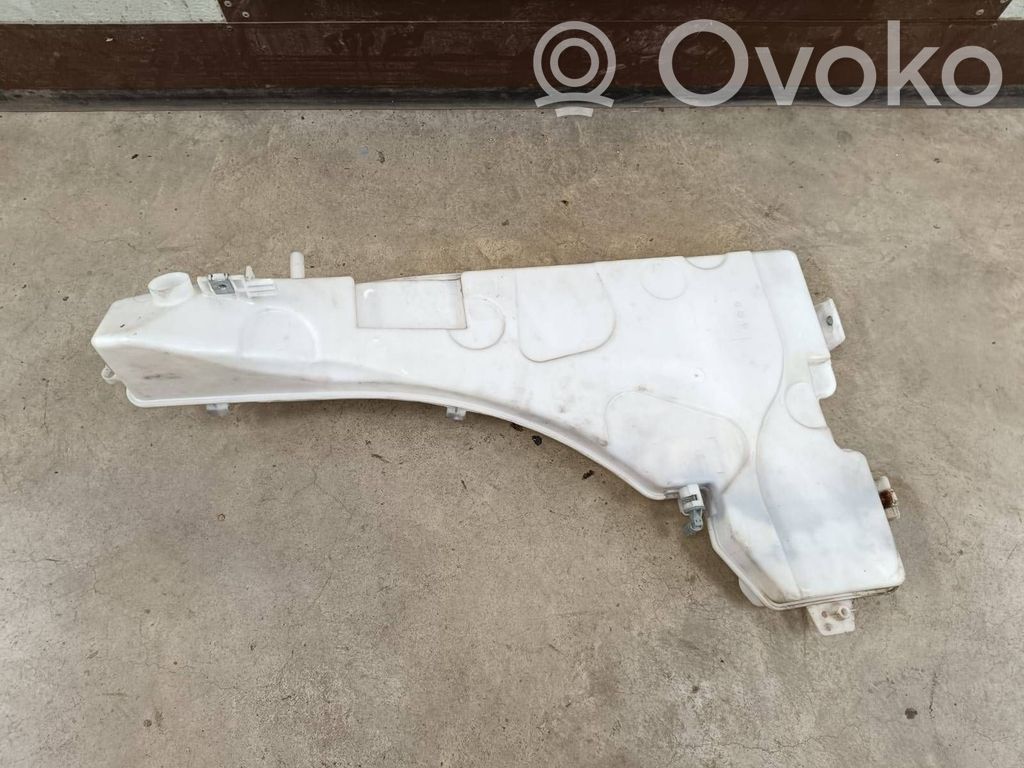 BMW X5 E70 Langų skysčio bakelis 