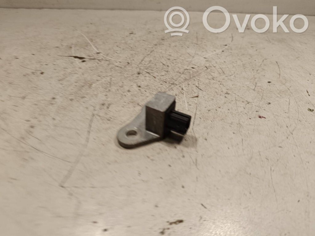 Nissan Qashqai Czujnik uderzenia Airbag 