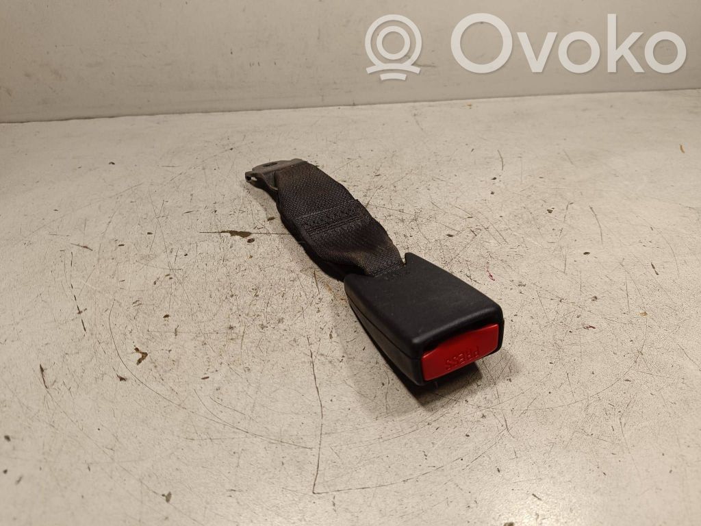 Mitsubishi L200 Hebilla del cinturón de seguridad trasero 