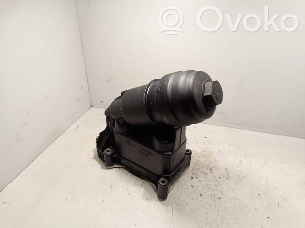 BMW 7 F01 F02 F03 F04 Oil filter mounting bracket 