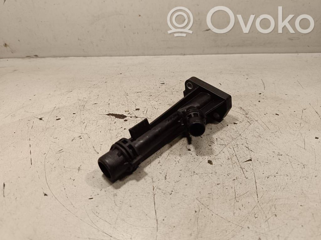 BMW 7 F01 F02 F03 F04 Variklio aušinimo vamzdelis (-ai)/ žarna (-os) 