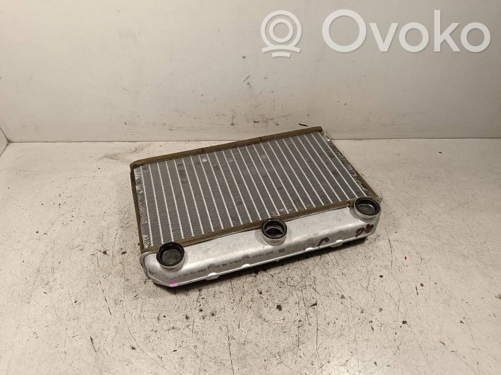BMW X5 F15 Oro kondicionieriaus radiatorius (salone) 