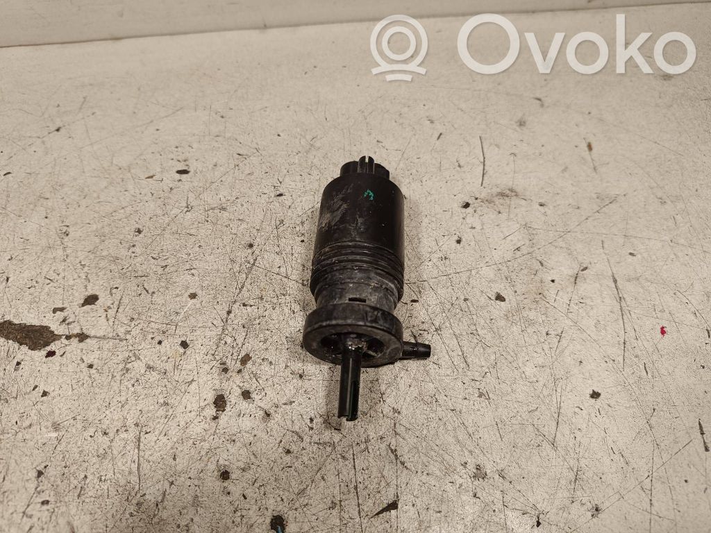 Lancia Thema Windscreen/windshield washer pump 
