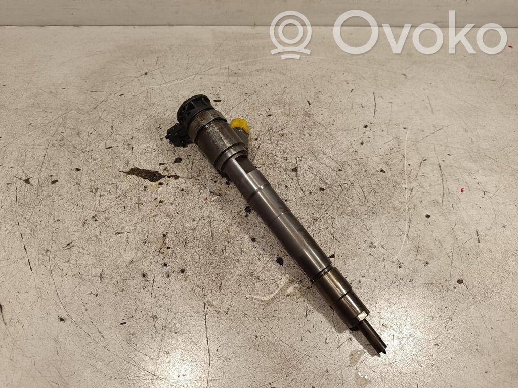 Inyector de combustible   35062008F