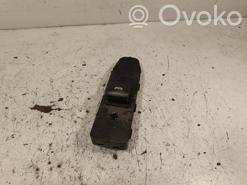 Opel Insignia B Electric window control switch 