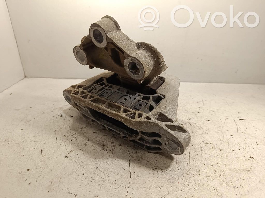 Opel Insignia B Engine mount bracket 