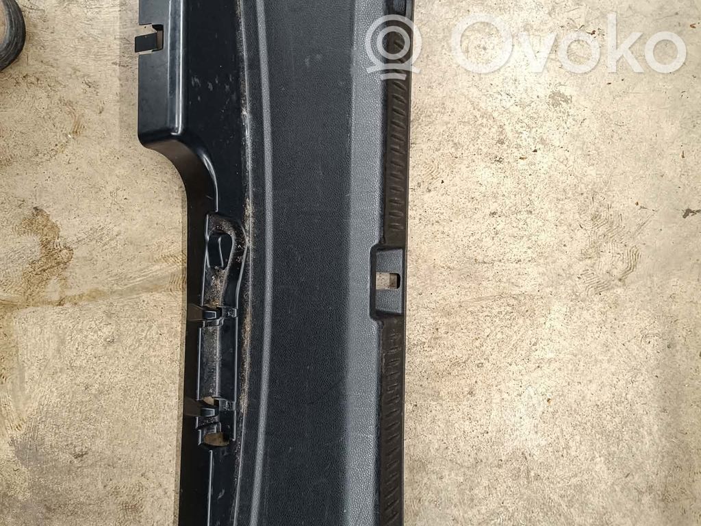 Mercedes-Benz E W213 Osłona pasa bagażnika 