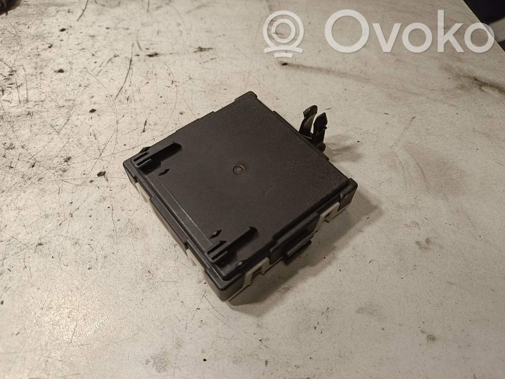 Mercedes-Benz E W213 Unité de commande / module de verrouillage centralisé porte 